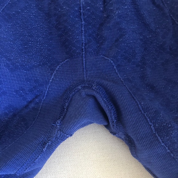 Lululemon In The Flow Crops - Picture 11 of 12